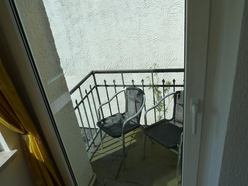 Ferienwohnungen Nora Bad Neuenahr-Ahrweiler Rum bild